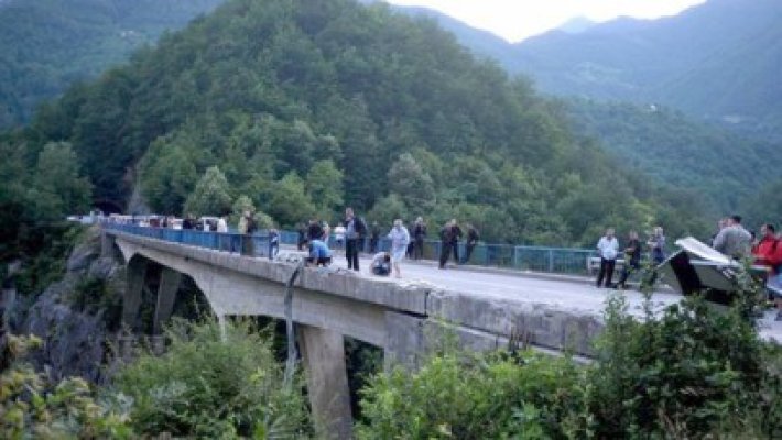 Şoferul autocarului groazei nu avea avizele medical şi psihologic